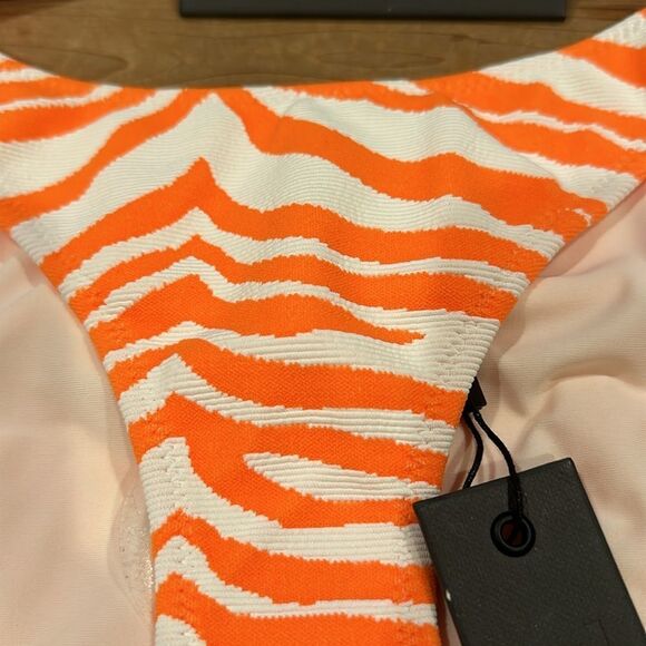 TRIANGL MACI NORMAL ZEBRA POP NO BAG NEW WITH TAGS - Picture 7 of 8